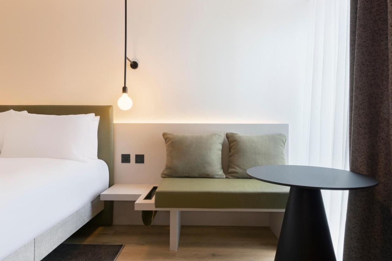 Leonardo Hotel Manchester Piccadilly 외부 사진